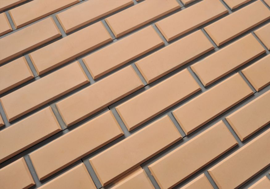 Фасадная плитка Кирисс Фасад, Гладкий кирпич с фаской и расшивкой шва. купить в Сочи