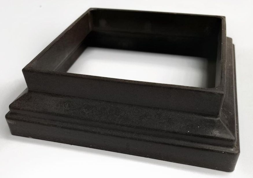 Декоративная рамка для столба из дерева и пластика купить в Сочи