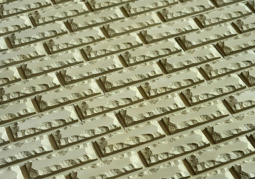 Фасадная плитка Кирисс Фасад с колотой фаской купить в Сочи